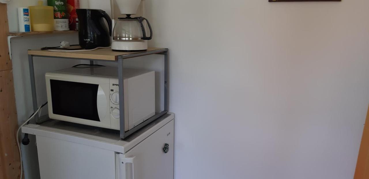 Kamilla Vendeghaz Apartment Ecs Bagian luar foto